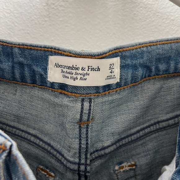Abercrombie and Fitch Jeans, size 27 - Picture 3 of 3